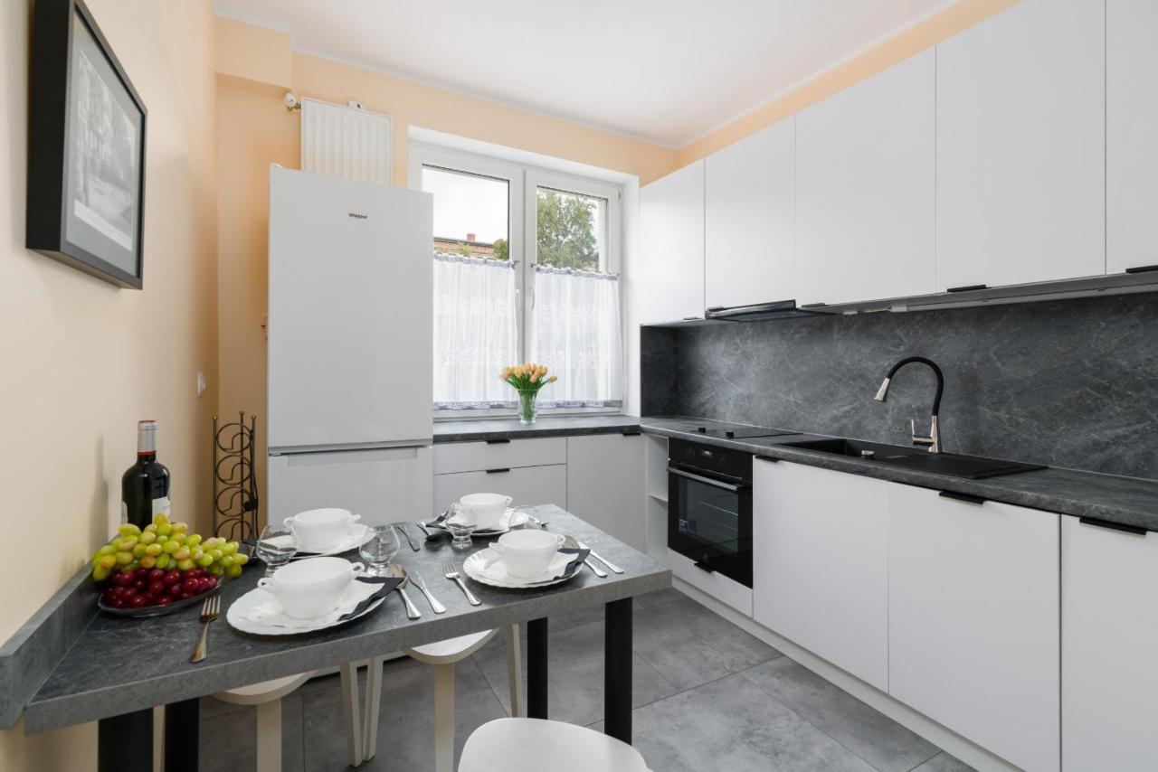 Kosinskiego Apartment Poznan By Noclegi Renters ภายนอก รูปภาพ