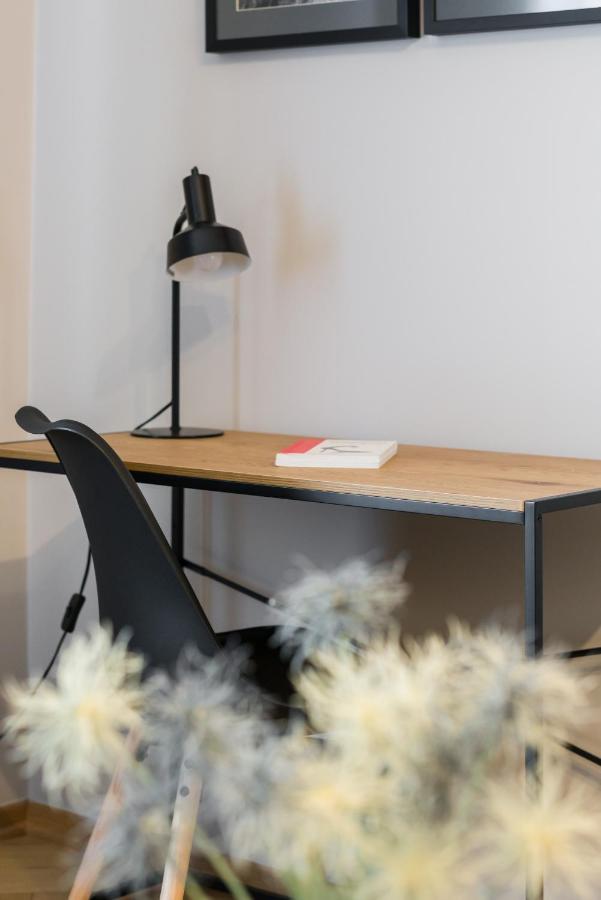 Kosinskiego Apartment Poznan By Noclegi Renters ภายนอก รูปภาพ