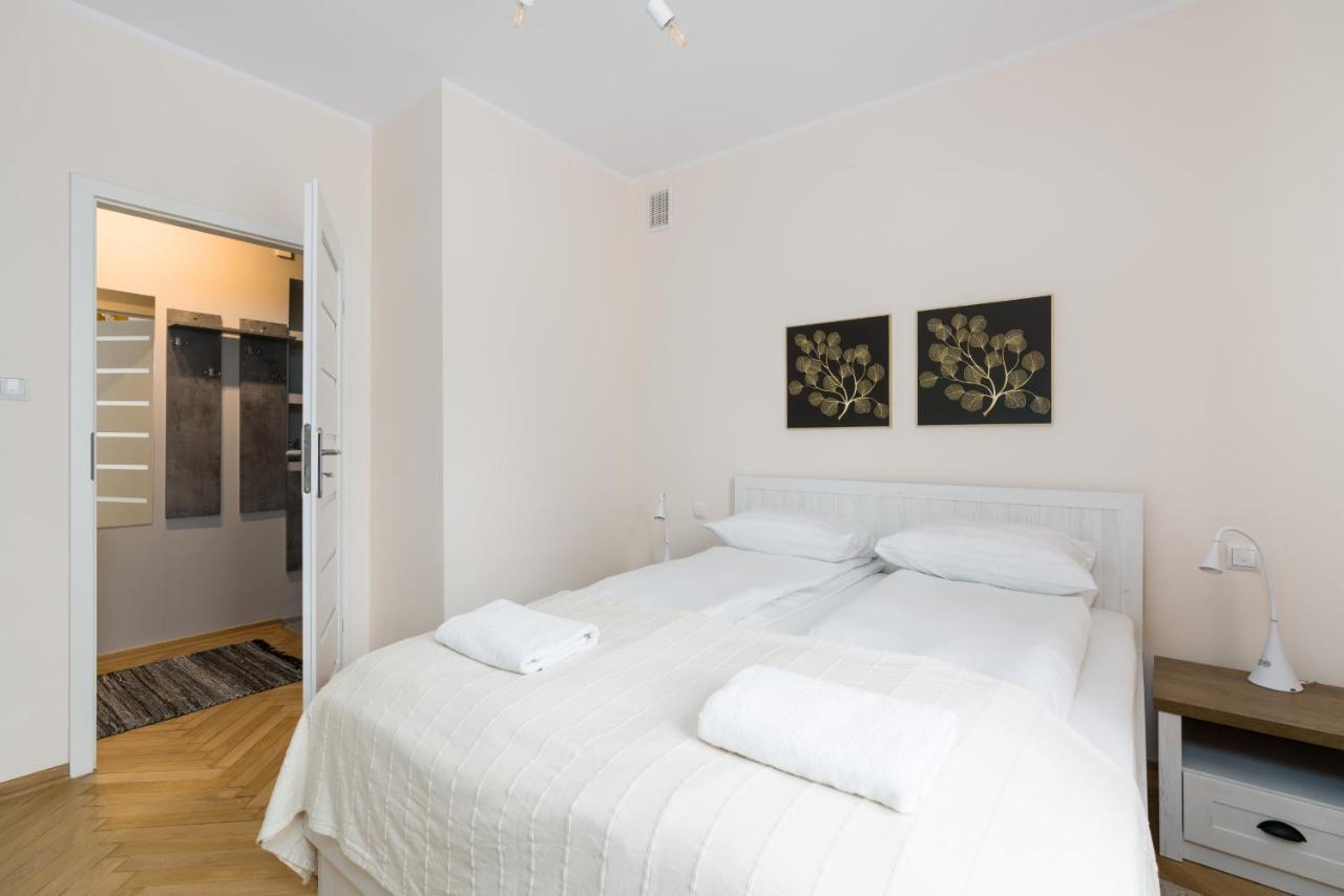 Kosinskiego Apartment Poznan By Noclegi Renters ภายนอก รูปภาพ