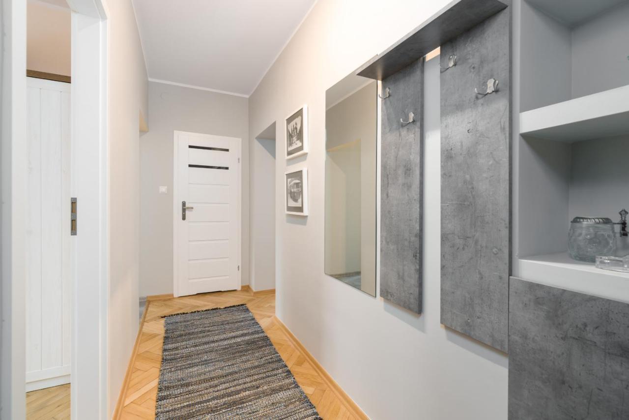 Kosinskiego Apartment Poznan By Noclegi Renters ภายนอก รูปภาพ